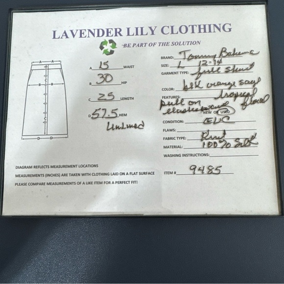 Tommy Bahama Women's L 100% Silk Knit Stretch skirt Dark Tropical Floral EUC - Picture 10 of 10